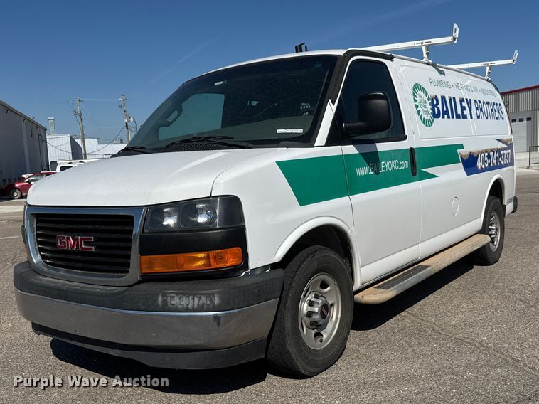2017 GMC Savana 2500 delivery van - GA9707