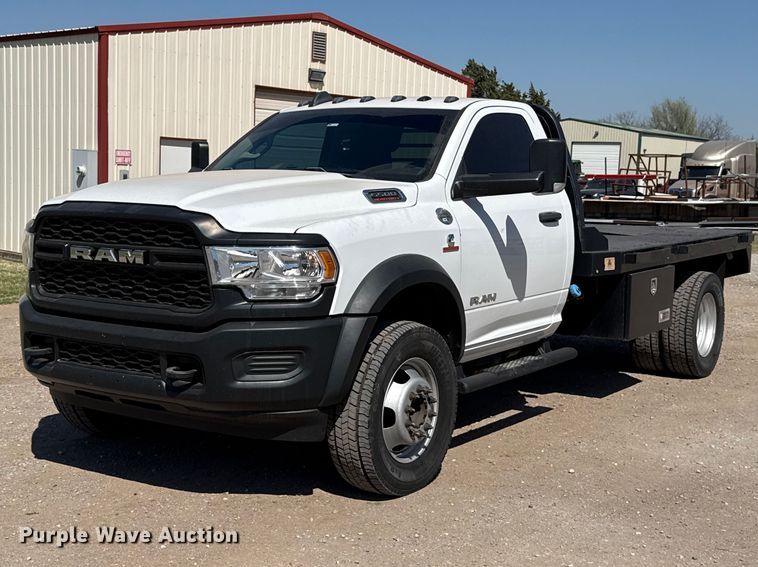 2019 RAM 5500 flatbed truck - NK9121