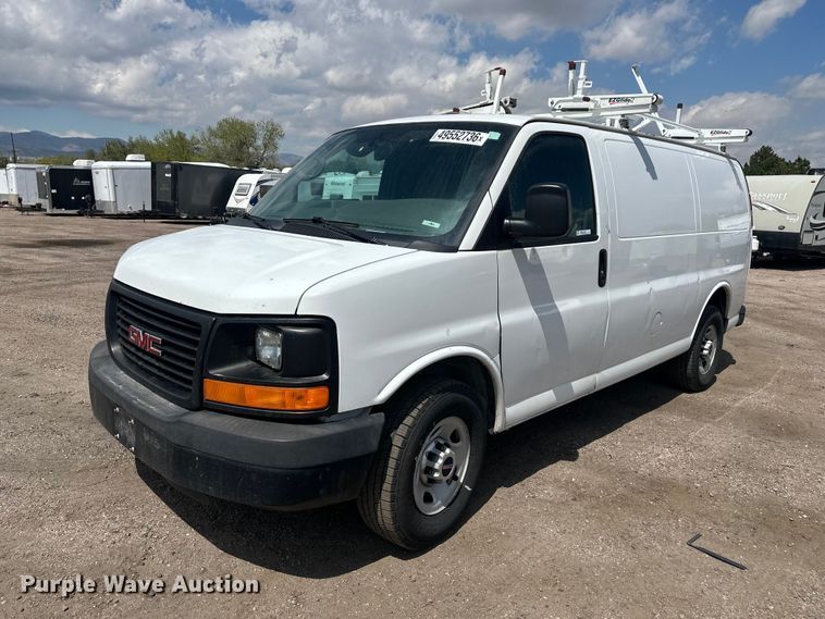 2015 GMC Savana G2500 van - YA3205