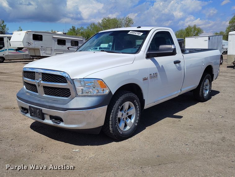 2018 RAM 1500 pickup truck - YA3208