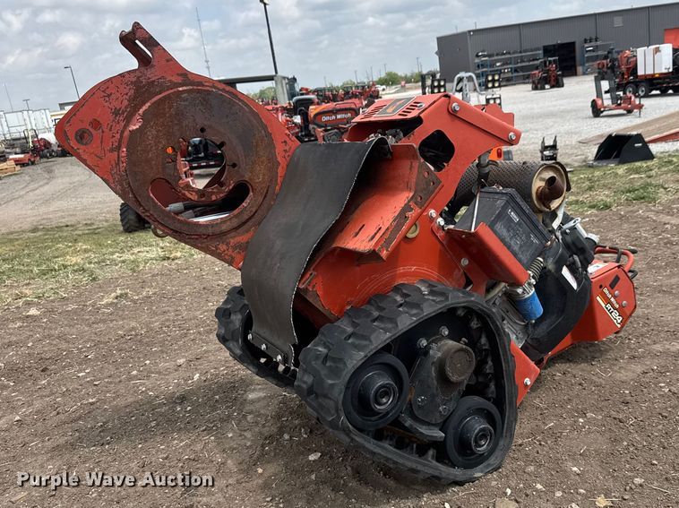 2010 Ditch Witch RT24 trencher - DQ4896