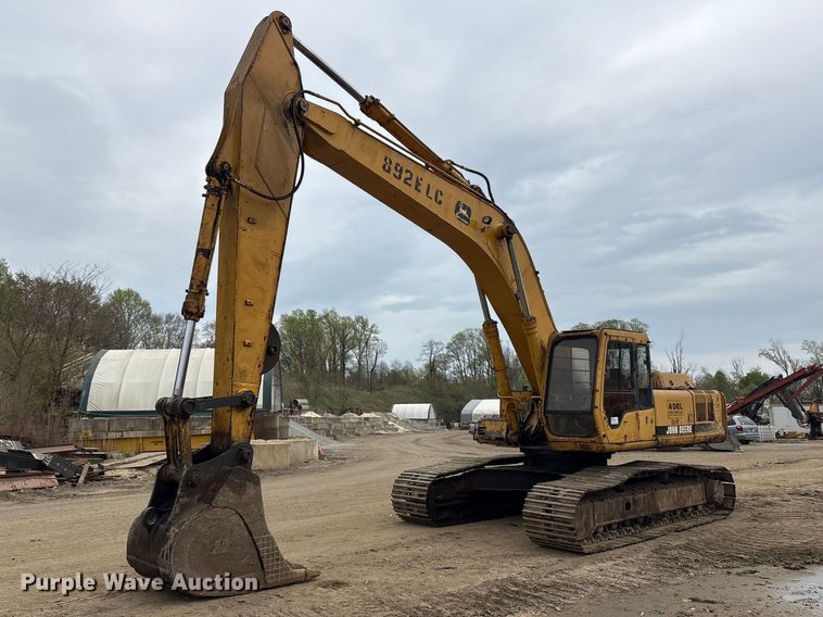 1995 John Deere 892ELC excavator - DT2893