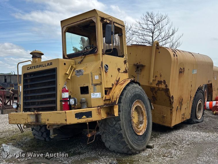 Caterpillar water wagon - DV4260