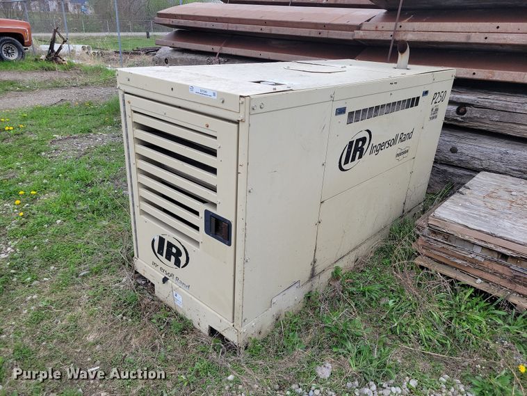 Ingersoll Rand P250 air compressor - DZ7049