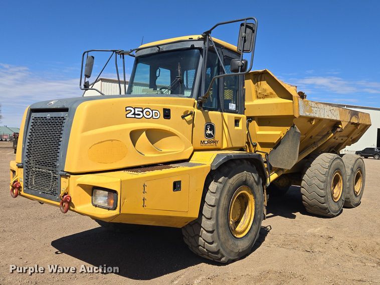 2008 John Deere 250D articulated haul truck - EB1418