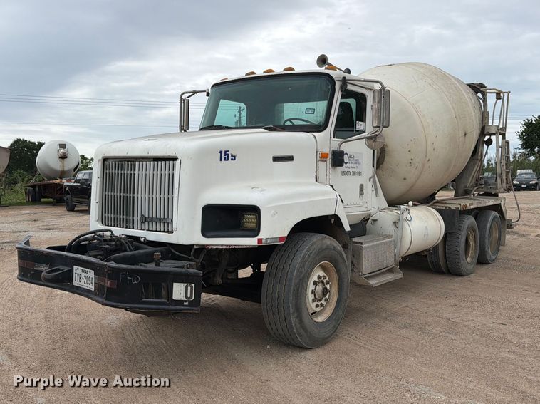 2000 International 5000 ready mix truck - ED5213