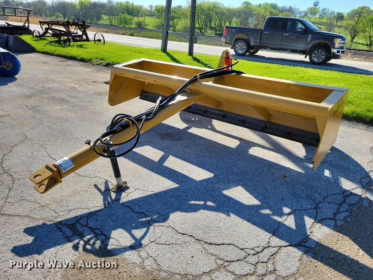 Brown C5 Manufacturing  scraper - EE0970
