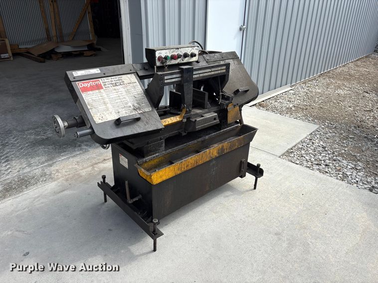 Dayton 4YG31 bandsaw - EI5785