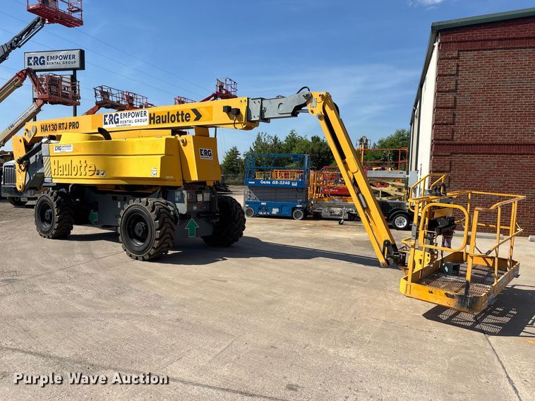 2015 Haulotte HA130RTJPRO boom lift - EM8612