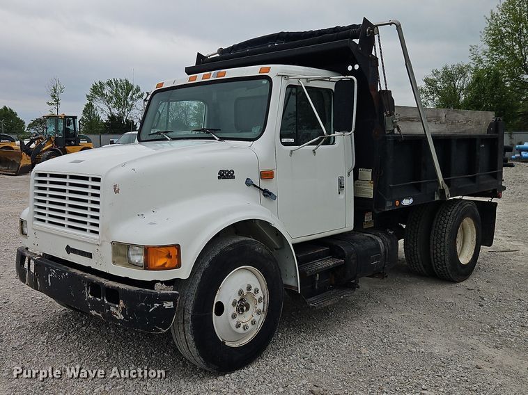 1997 International 4700 dump truck - EO7258