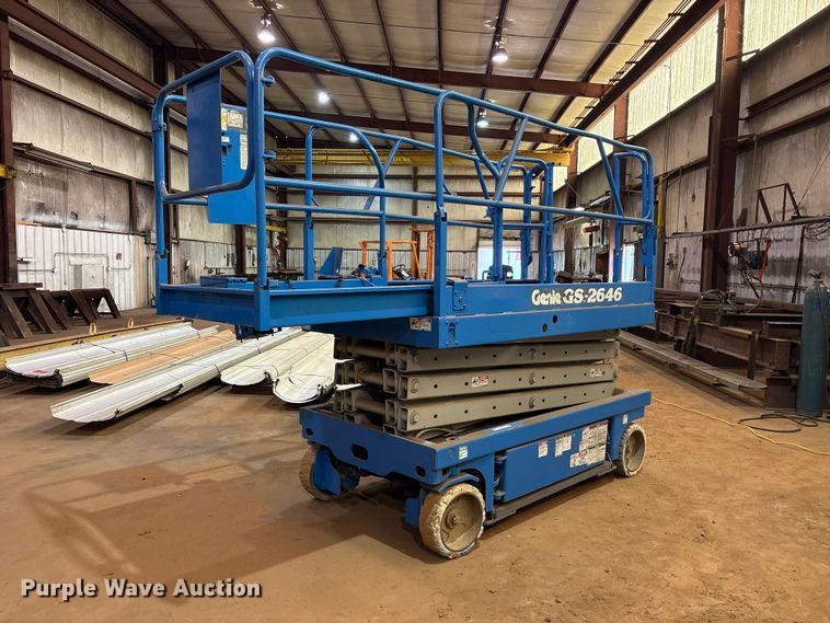 1999 Genie GS-2646 scissor lift - ES8909