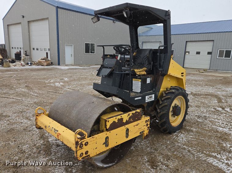 Hypac C815C single drum vibratory roller - EV5799