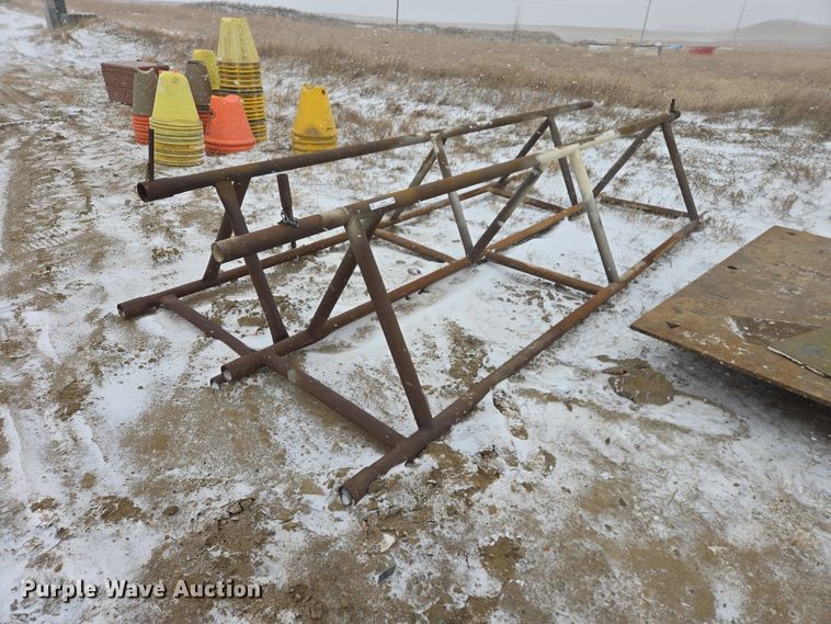 (2) pipe stands - EV5802