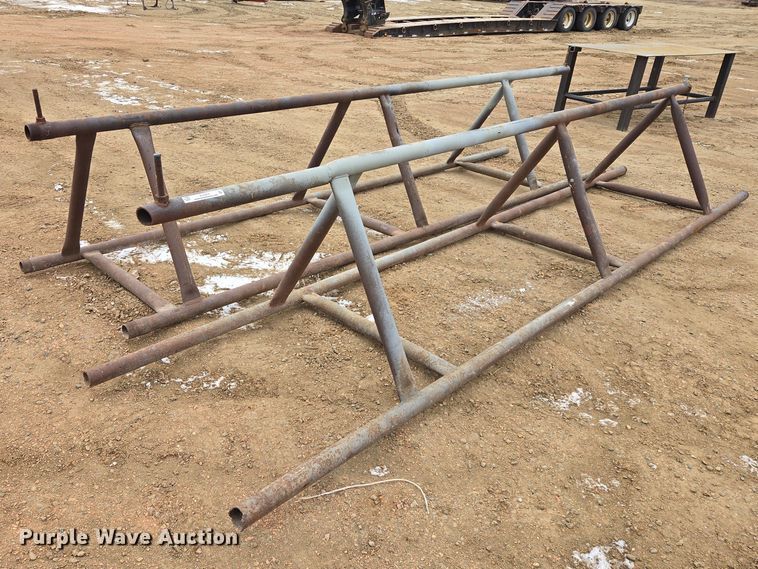(2) pipe stands - EV5814
