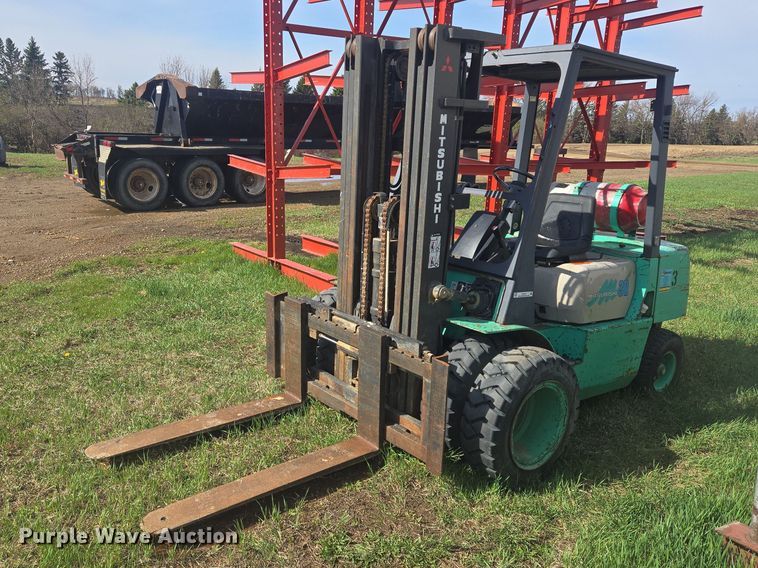 Mitsubishi FG30 forklift - EV5981