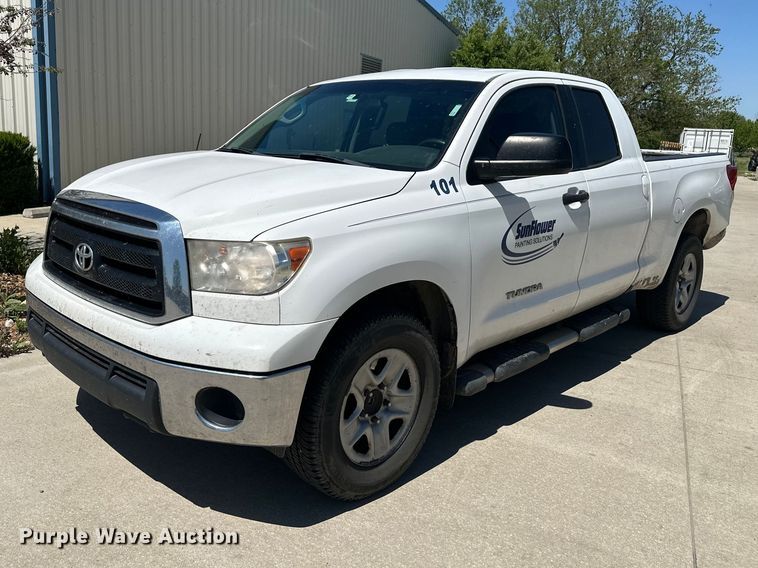 2011 Toyota Tundra Ext. Cab pickup truck - EW1997