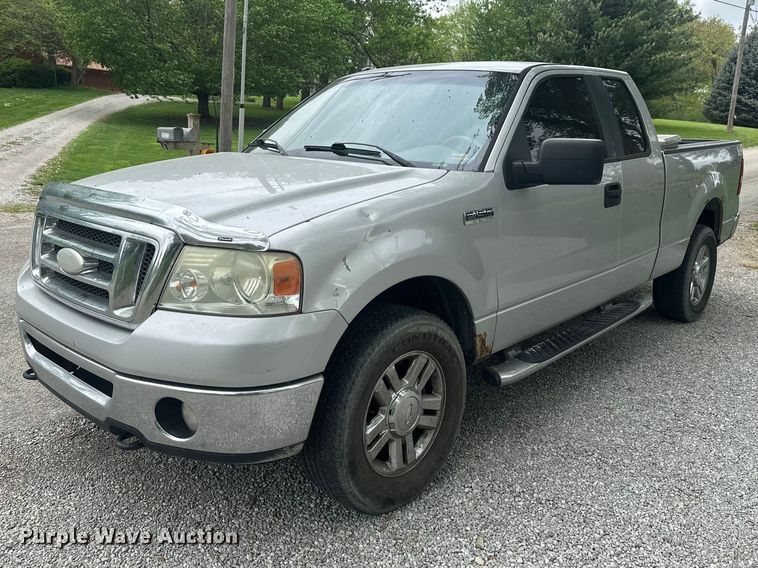 2008 Ford F150 Ext. Cab pickup truck - EW2030
