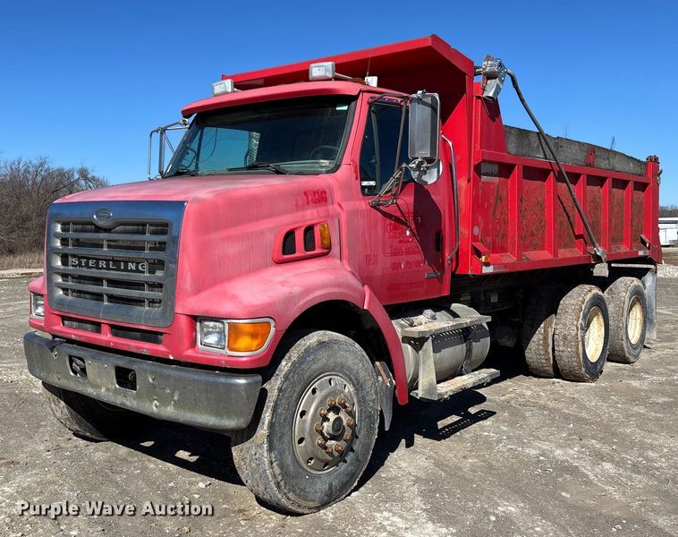 2005 Sterling L7500 dump truck - FB3072
