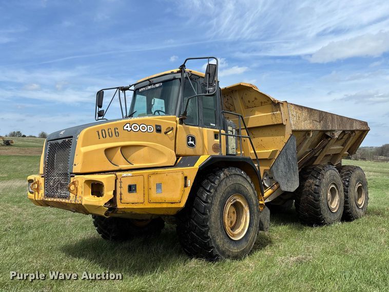 2008 John Deere 400D articulated haul truck - FB3431