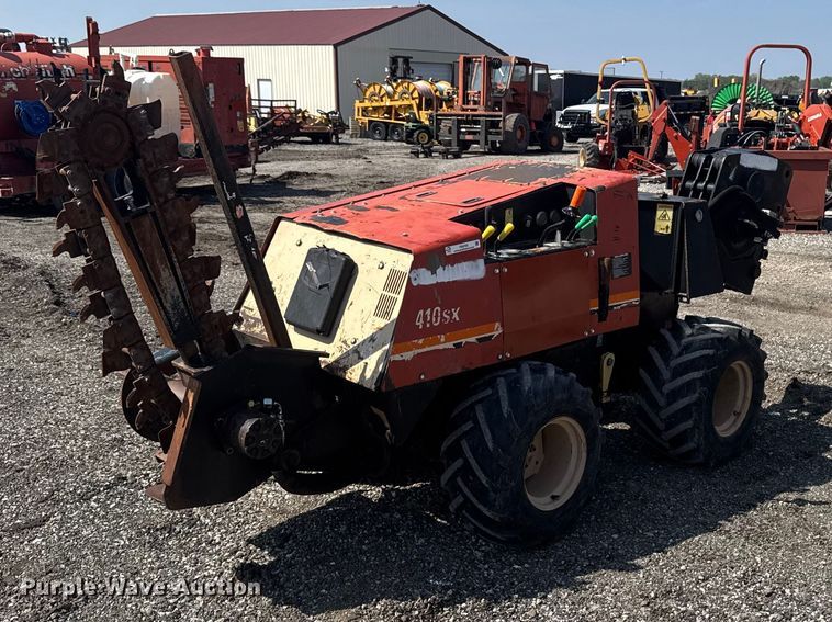 2008 Ditch Witch 410SX trencher - FB5705