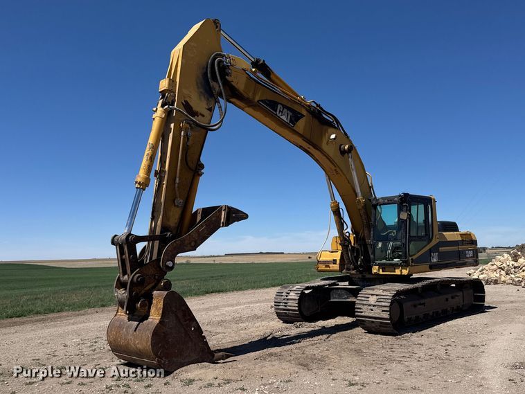 2000 Caterpillar 330BL excavator - FB7214