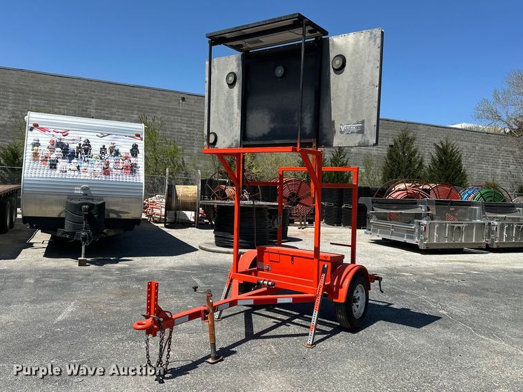 Ver-Mac arrow board trailer - FG2916