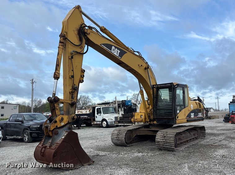 2007 Caterpillar 320C L excavator - FH7052