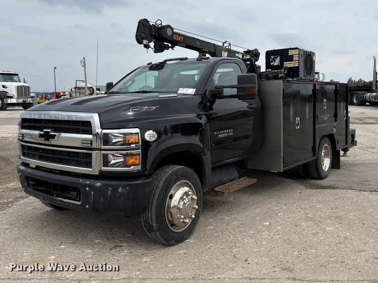 2019 Chevrolet Silverado Medium Duty utility / service truck - FK1408
