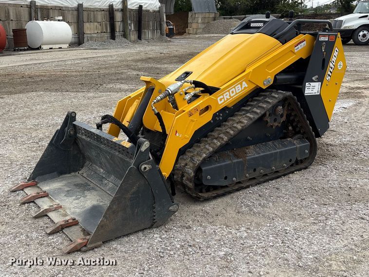 2025 Croba STL1000 compact utility loader - FK1422