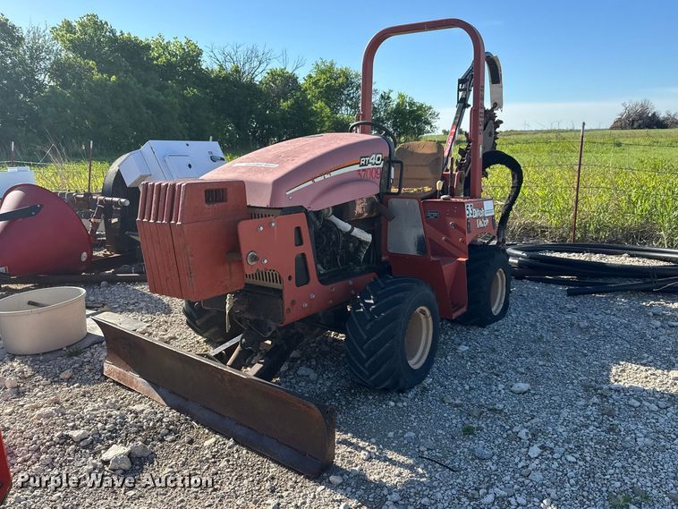2006 Ditch Witch RT40 trencher - MX9082