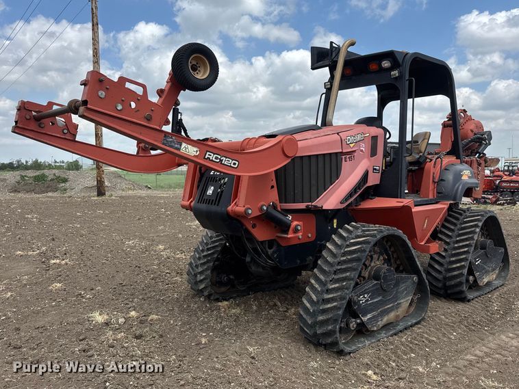 2014 Ditch Witch RT120 Quad vibratory cable plow - MX9110