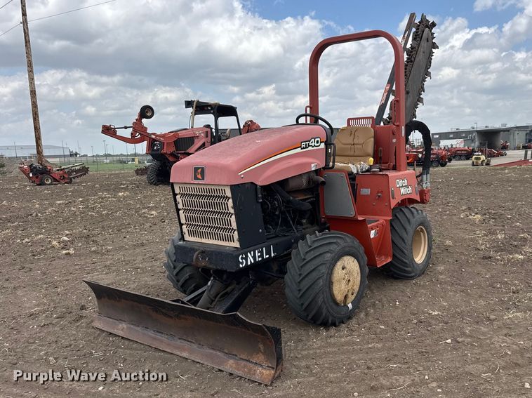 2008 Ditch Witch RT40 trencher - MX9111