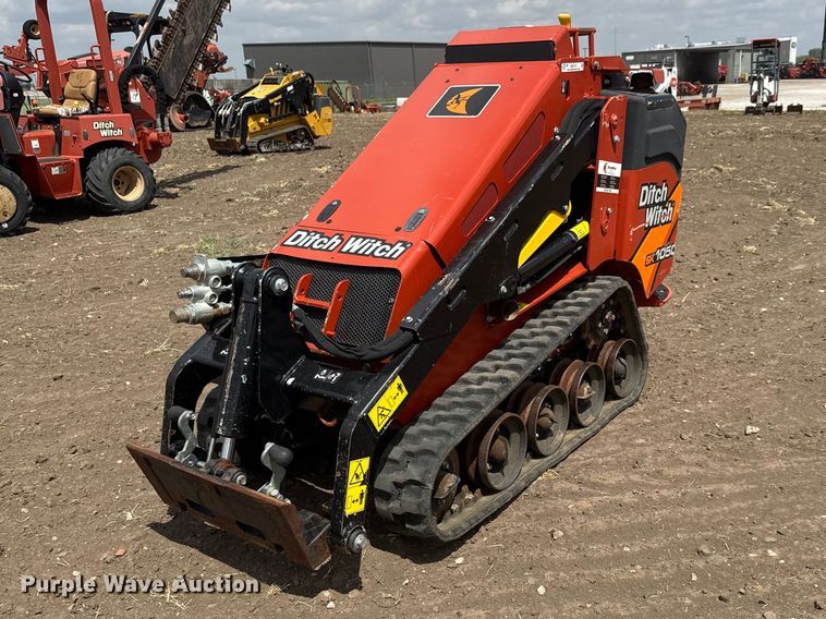 2021 Ditch Witch SK1050 compact utility loader - MX9112