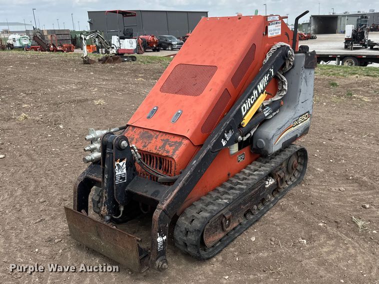 2007 Ditch Witch SK650 compact utility loader - MX9123