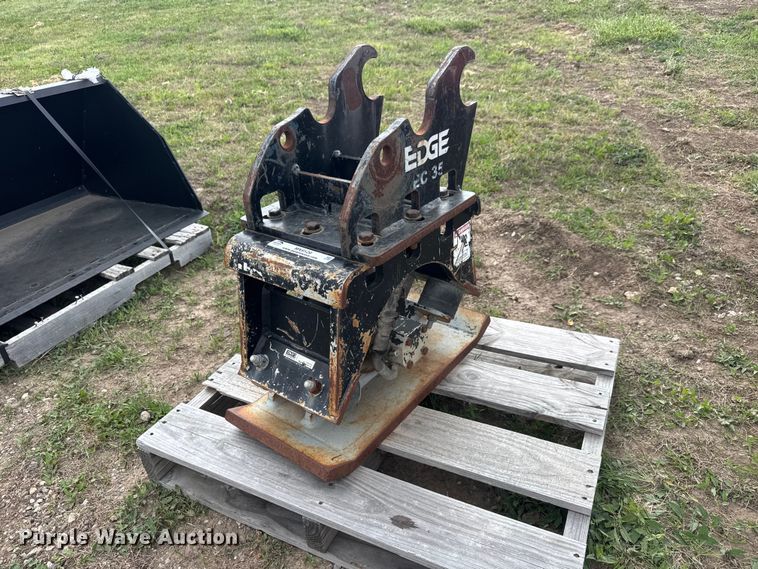 Edge EC 35 plate compactor - MX9129