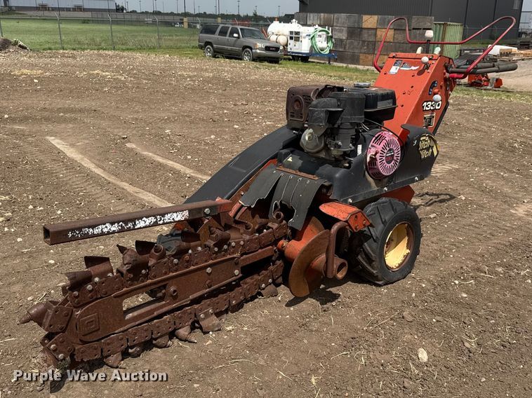 2003 Ditch Witch 1330H trencher - MX9135