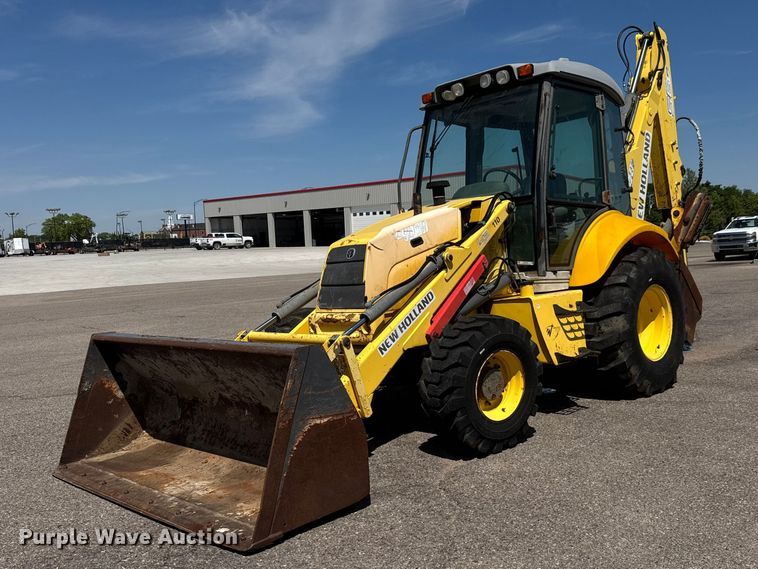 2007 New Holland B95 backhoe - MX9195
