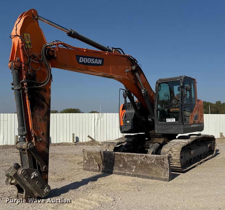 2020 Doosan DX235LCR-5 excavator - YA1222