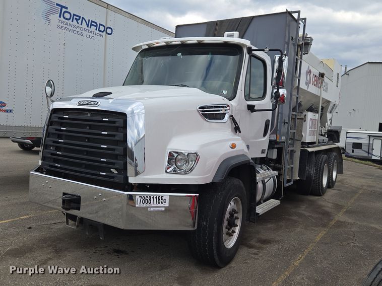 2020 Freightliner 114SD volumetric concrete mixer truck - YA2730