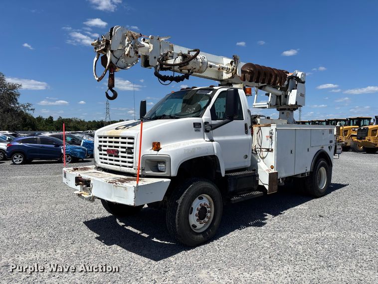 2007 GMC C8500 digger derrick truck - YA3123