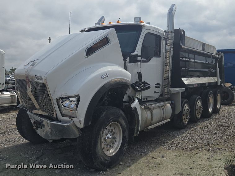 2024 Kenworth T880 dump truck - YA3166