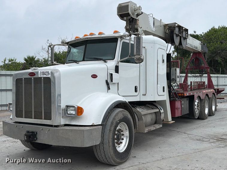 2015 Peterbilt 365 crane truck - YA3362