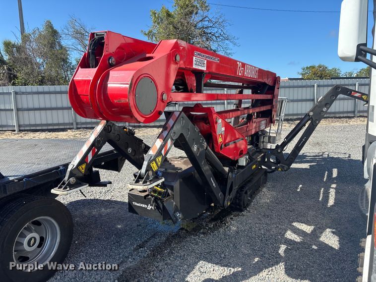 2025 Platform Basket PB 22.10 tracked boom lift - YA3375