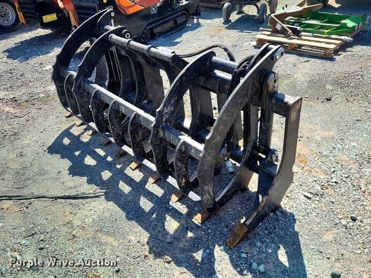 2024 John Deere RR84 root rake grapple - YA3415