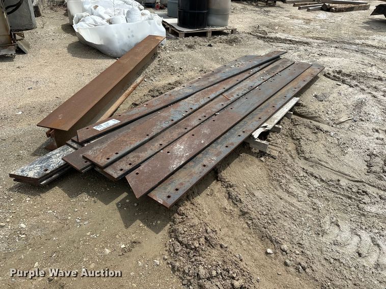 (19) plow cutting edges - DV0914