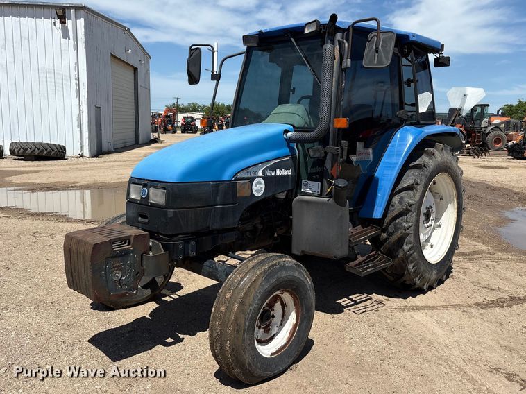 2003 New Holland TL90 tractor - DV8508