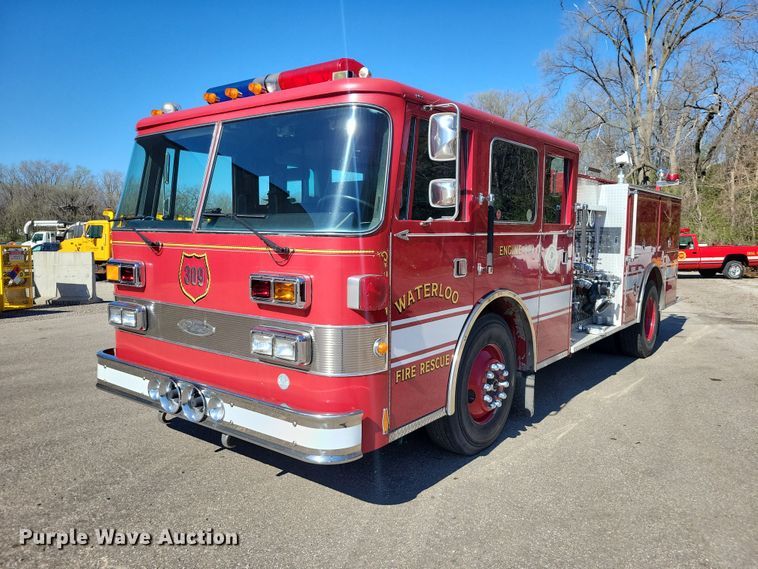 1992 Pierce Manufacturing Arrow pumper fire truck - DZ7050