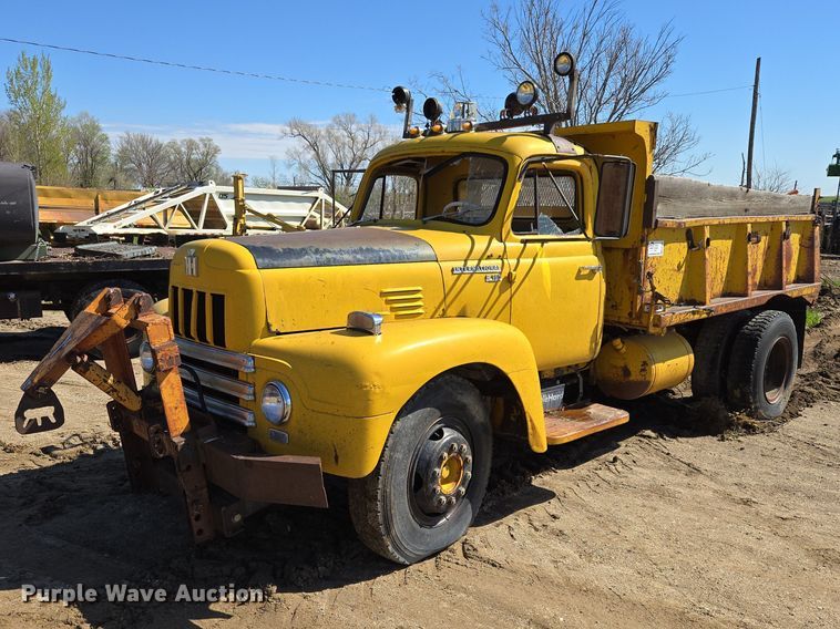 1966 International R185 dump truck - EB1431