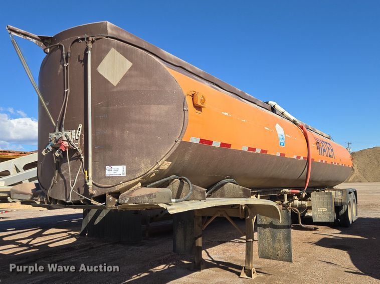 1968 Trailmobile F11T4HC1 tank trailer - EB1437