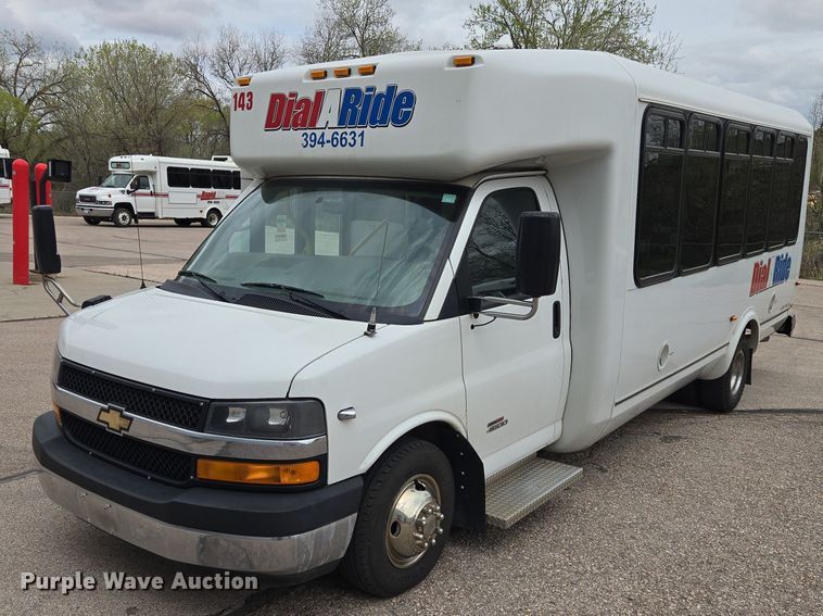 2014 Chevrolet Aerotech 4500 Express shuttle bus - ER1508